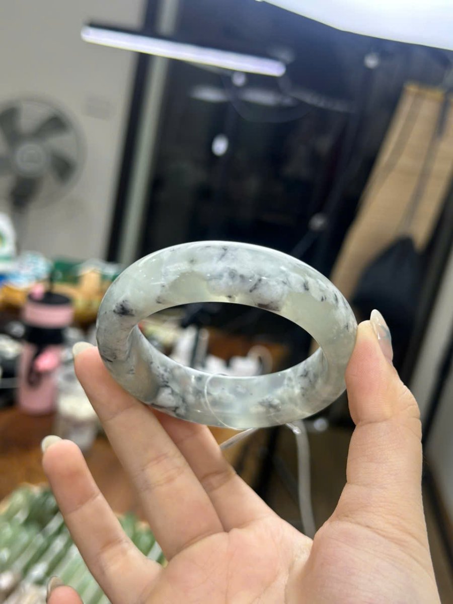 Vòng ngọc Tụ Nham Thuỷ Mặc