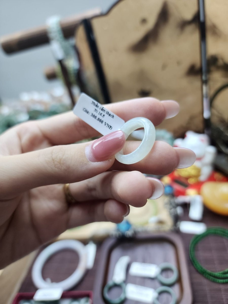Nhẫn ngọc cẩm thạch phỉ thuý ni 16.5