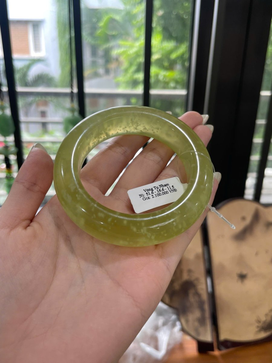 Vòng Ngọc Tụ Nham Ni 51.6 bản 16.6 mm với tem sản phẩm