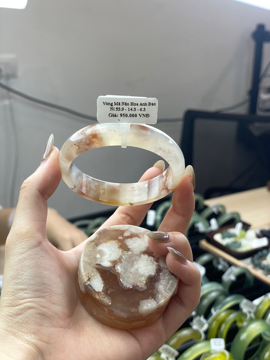 Vòng Mã Não Hoa Anh Đào ni 53.9 - 14.3 - 6.3
