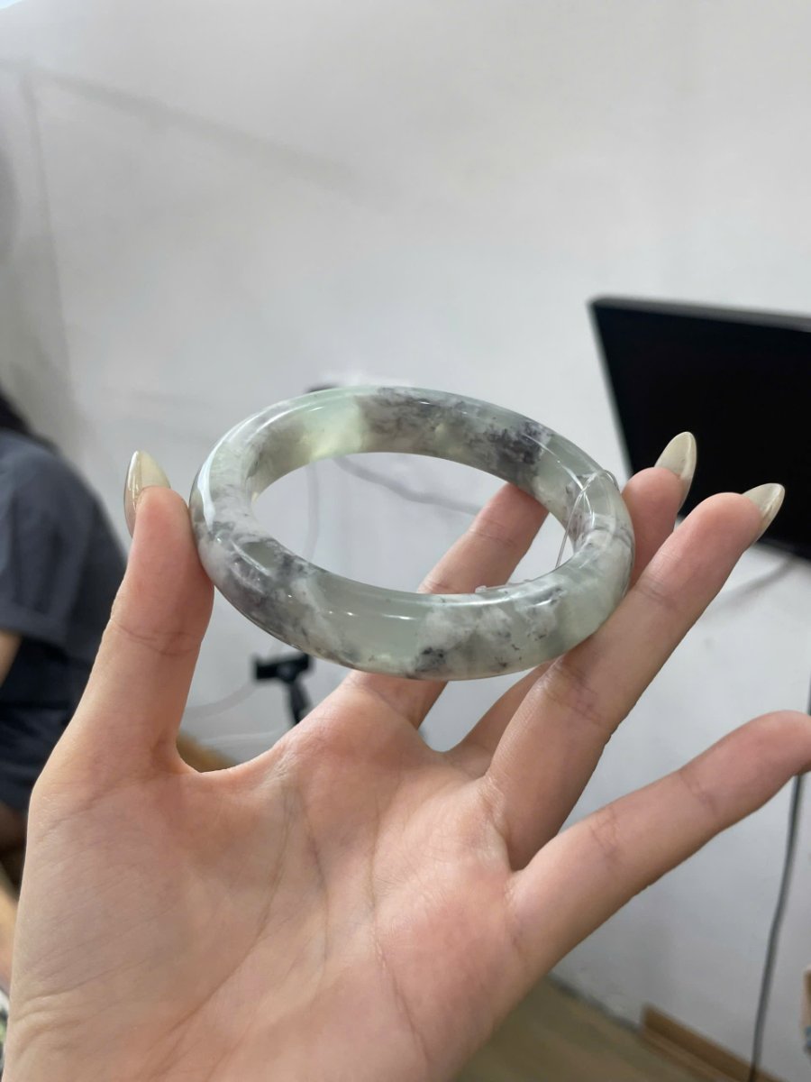 Vòng Ngọc Tụ Nham Ni 60.8 góc nghiêng: độ dày thành và vân quanh vòng